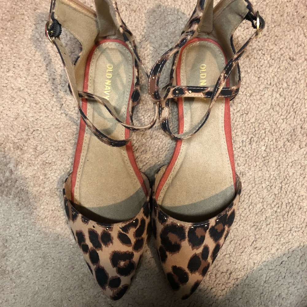 New animal print ankle strap flats